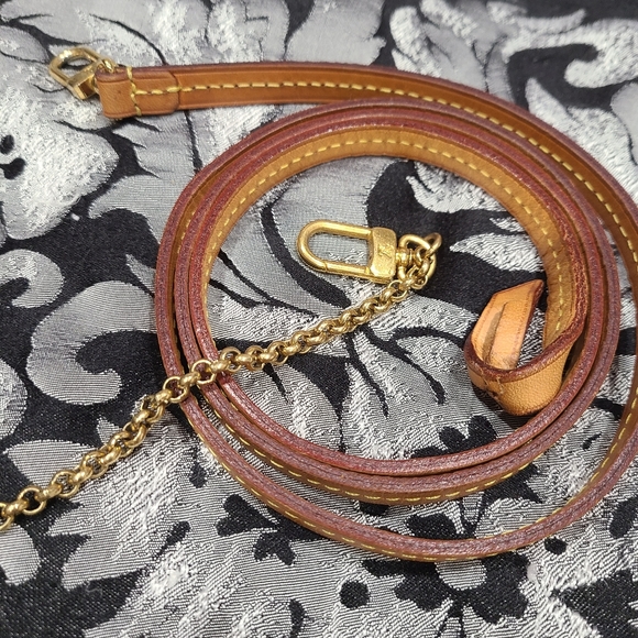 Sold - Picture 5 of 10